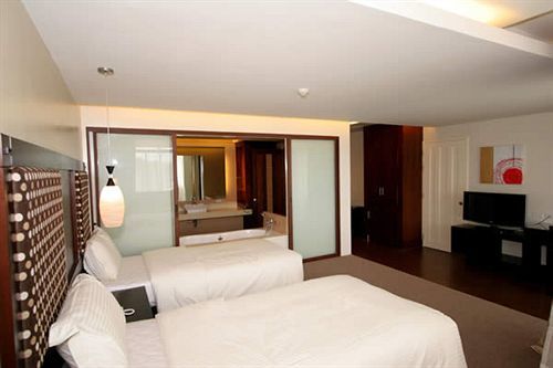 Gateway & Hotel 3*